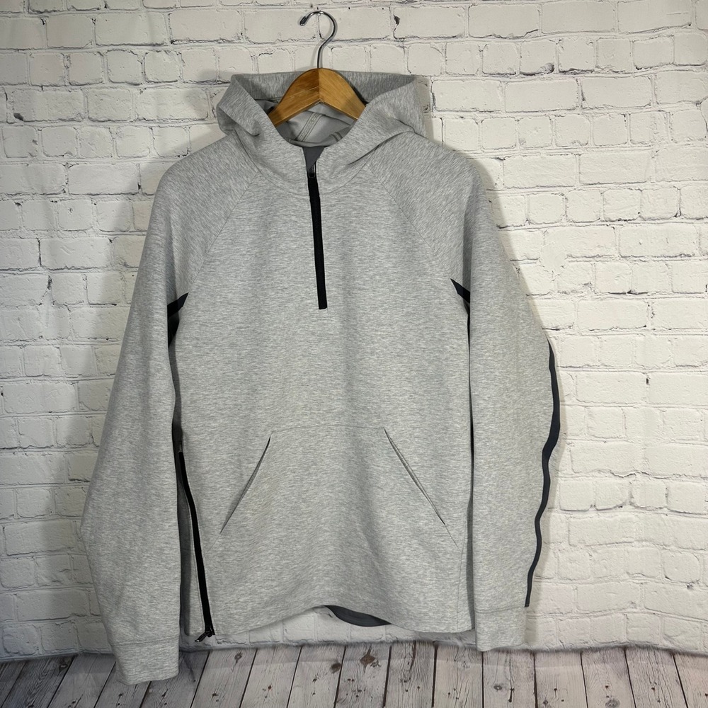 Lululemon Chamber Hoodie Mens Medium Half Zip Grey Black Stripe Pullover